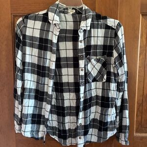 XS Garage Black and White Plaid Flannel